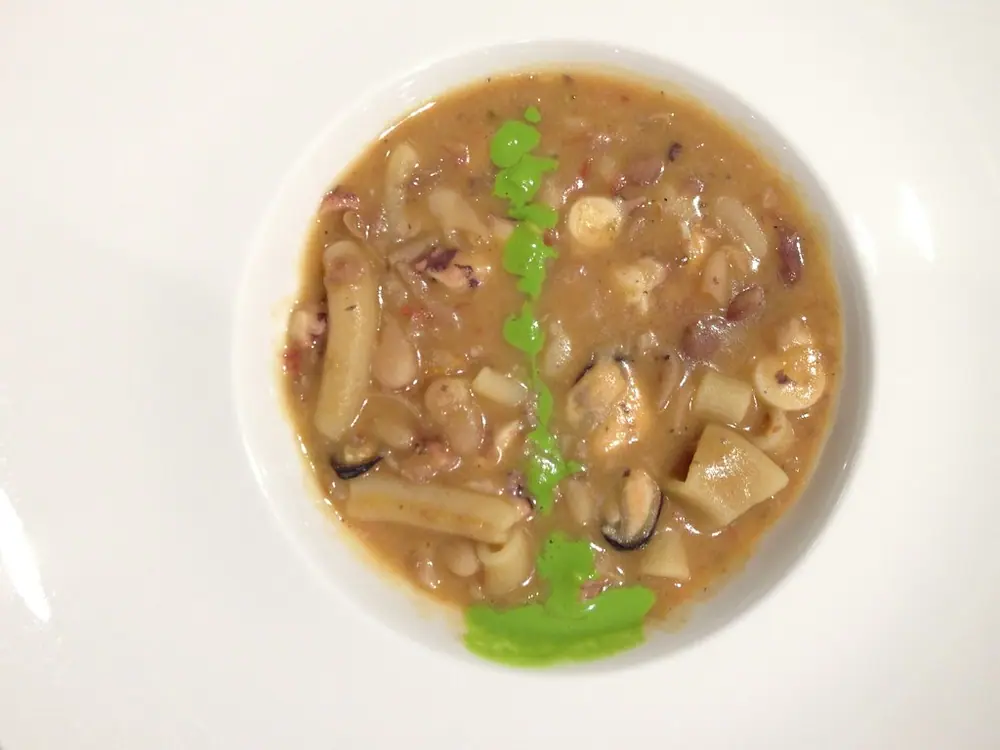 Pasta e fagioli con le cozze