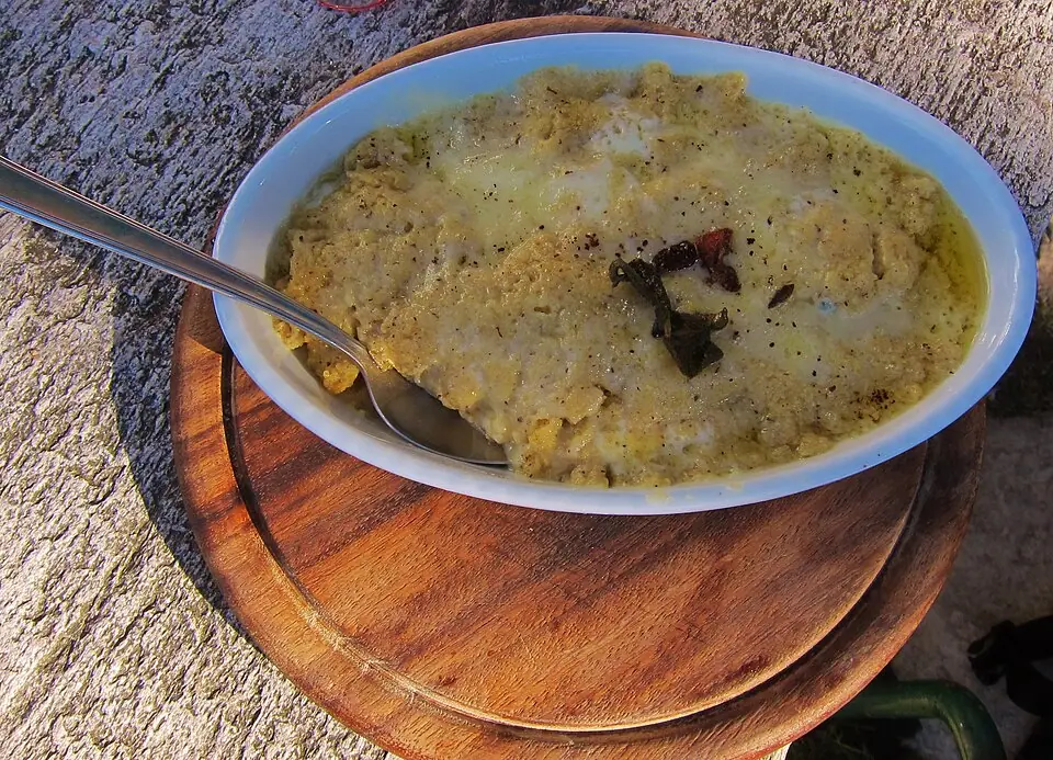 Polenta concia valdostana
