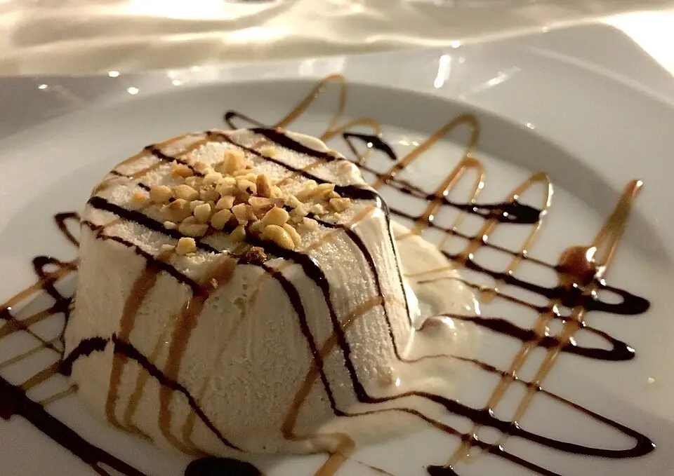 Semifreddo al torroncino