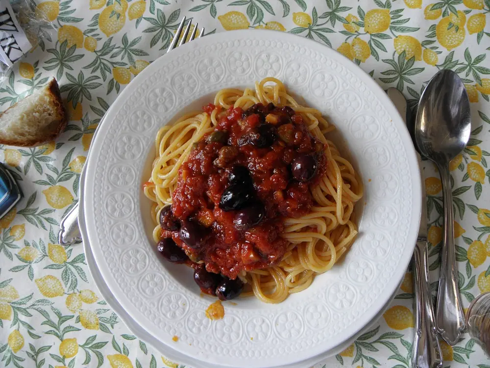 Spaghetti alla puttanesca