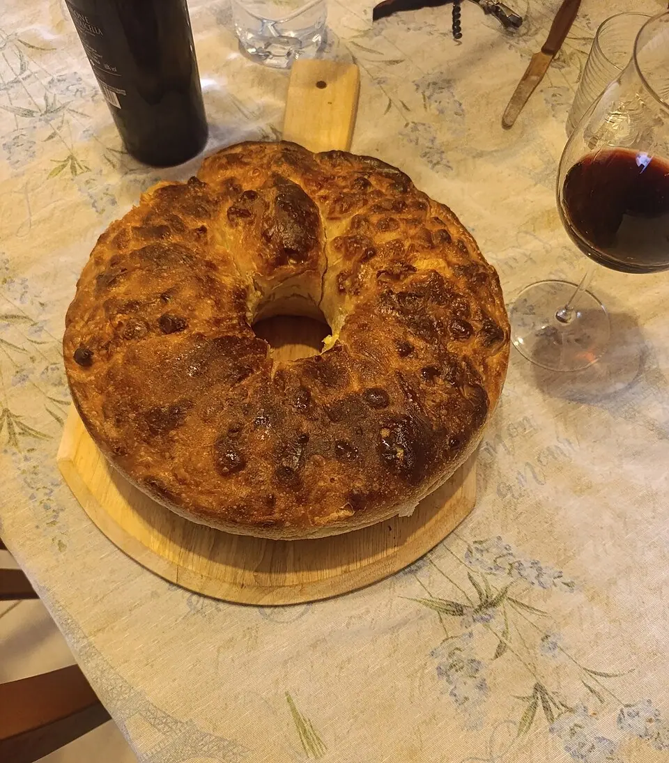 Tortano napoletano