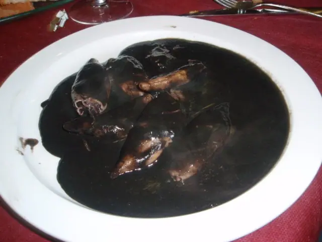 Chipirones en su tinta